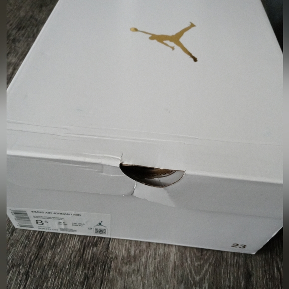 Women's Air Jordan 1 MD  Size 8.5 - Picture 9 of 11